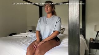 Toni-Camille Blindfold Massage Turned Sexual Pussy Filled