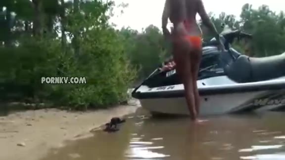 Amateur Couple Just Tested Their New Jet Ski