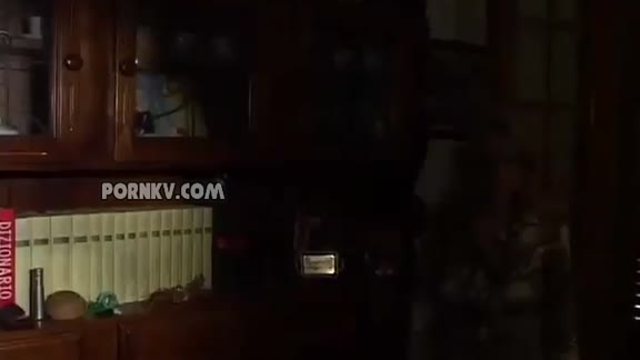 Housewife Wasnt Aware The Horror Hiding Behind Her Back