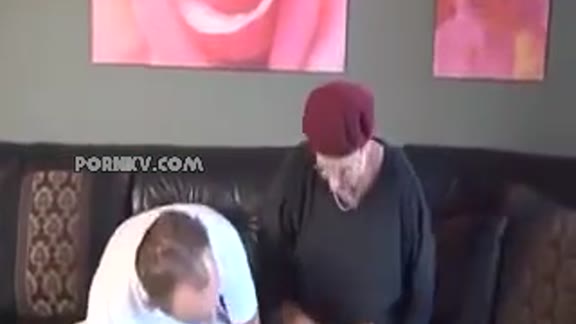 German granny fucked by her massage therapist